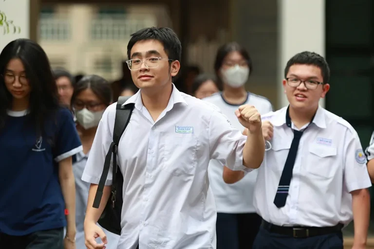 Sau khi có điểm thi tốt nghiệp THPT 2026, thí sinh cần làm ngay 4 việc quan trọng.
